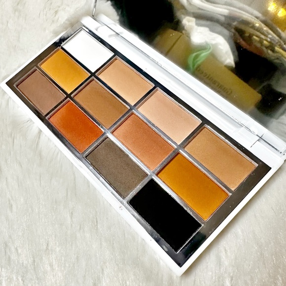 NEW Lash Step Matte About You Eyeshadow Palette Full Size 13g - Picture 3 of 5